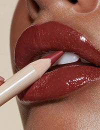 Shiny Hydrating Lip Gloss